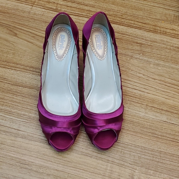 Custom dyed 4" heels - Picture 3 of 4